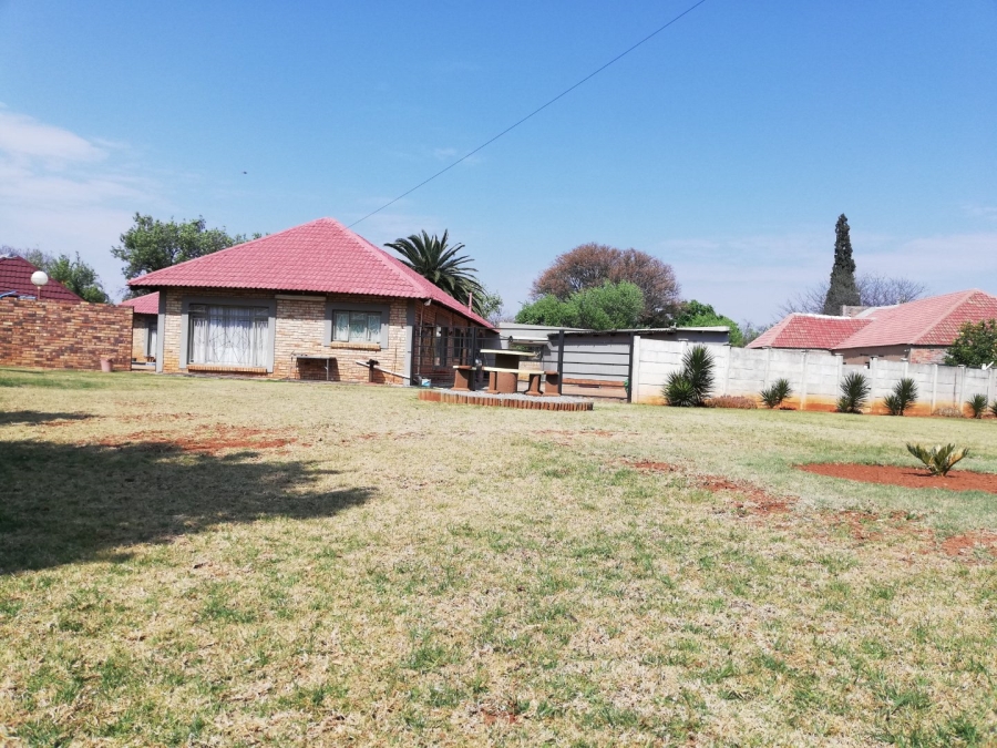 4 Bedroom Property for Sale in Stilfontein Ext 4 North West